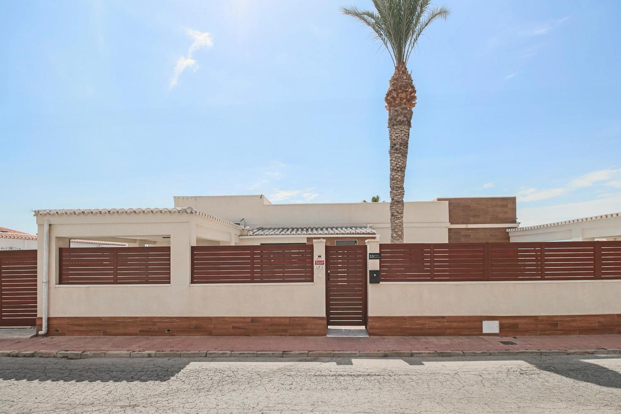 Pink Lagoon Villa Torrevieja Esterno foto
